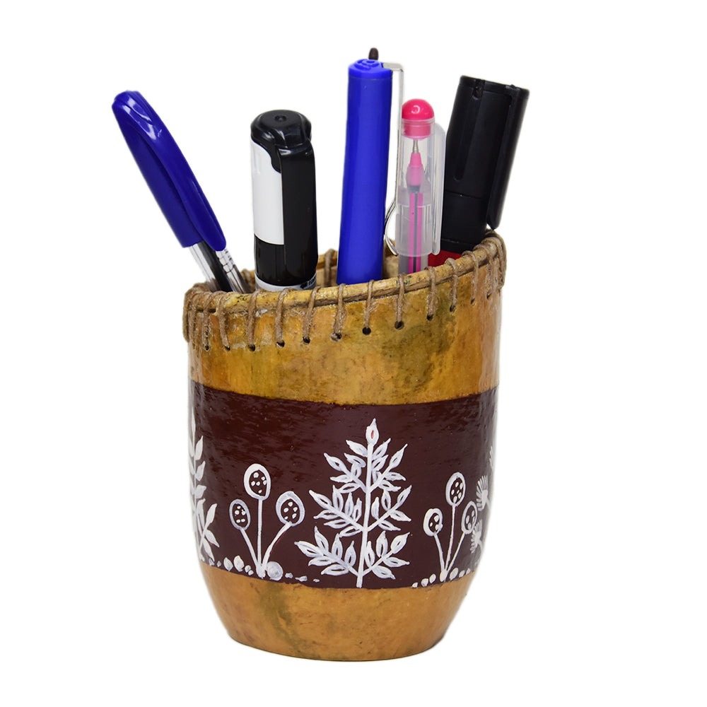 Warli bottlegourd pen stand(hunt and tree scenery)(Dark brown)